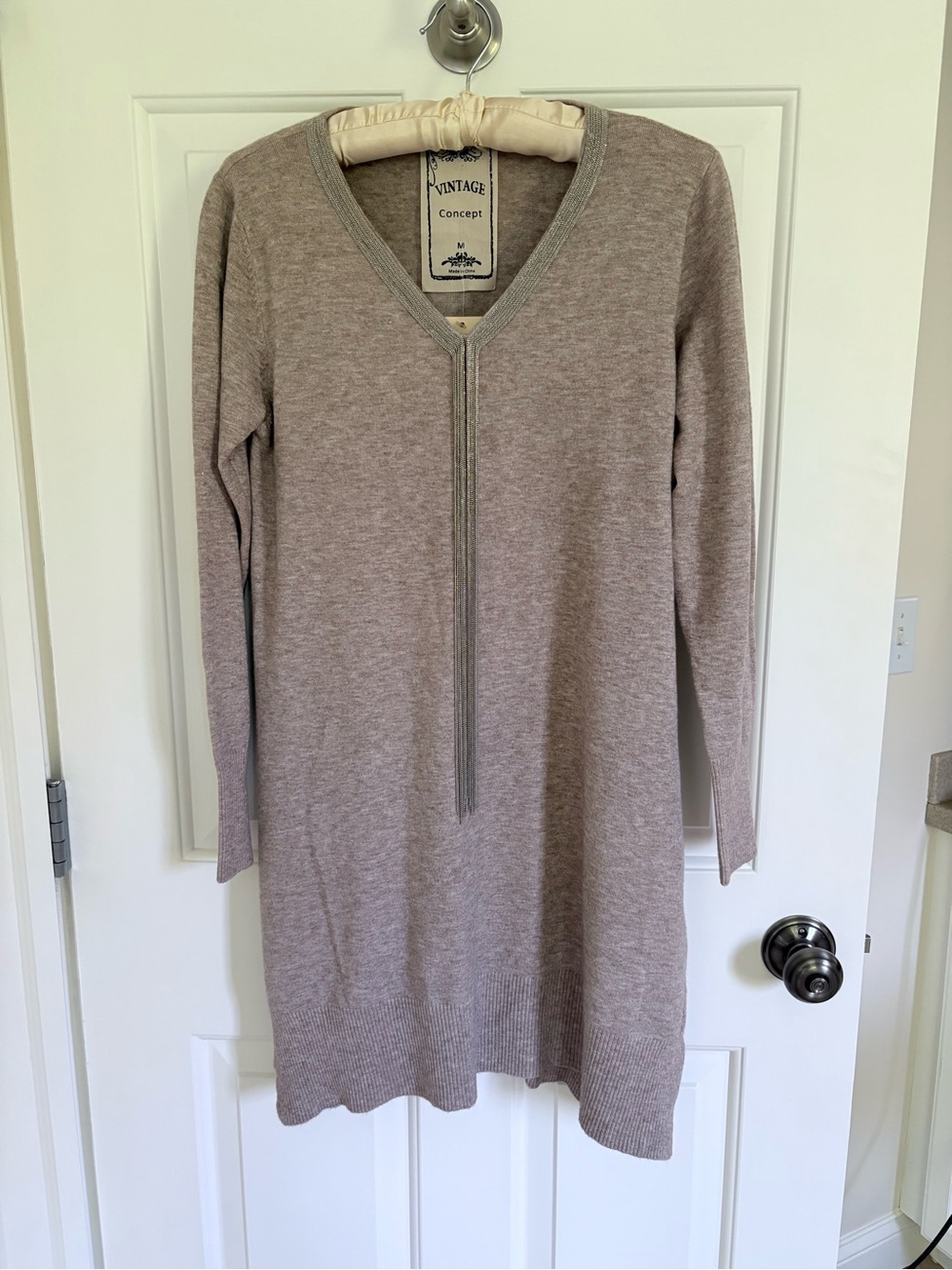 Vintage Neutral Taupe Long-Sleeve Knit Dress with Front Zip Trim